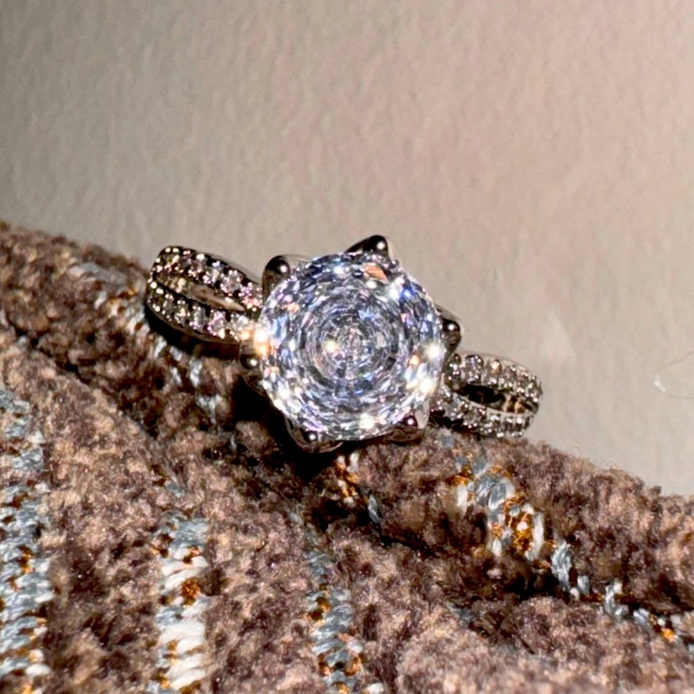 Rose Floral Cut Moissanite Lab Grow Mixed Metal Adjustable Crystal Diamanté Ring